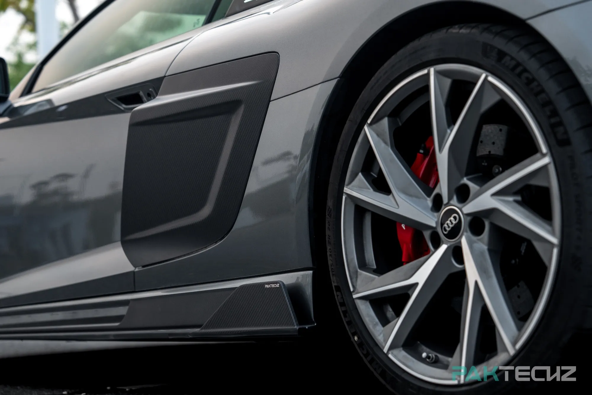 Paktechz Carbon Seitenschweller für Audi R8 4S.2