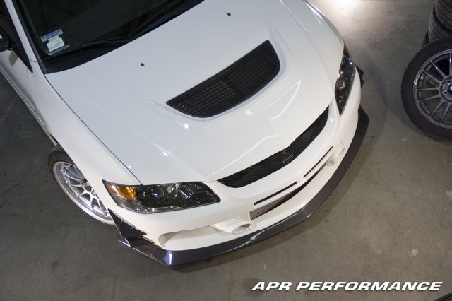 APR Performance Carbon Frontlippe passend für Mitsubishi Lancer Evolution 9