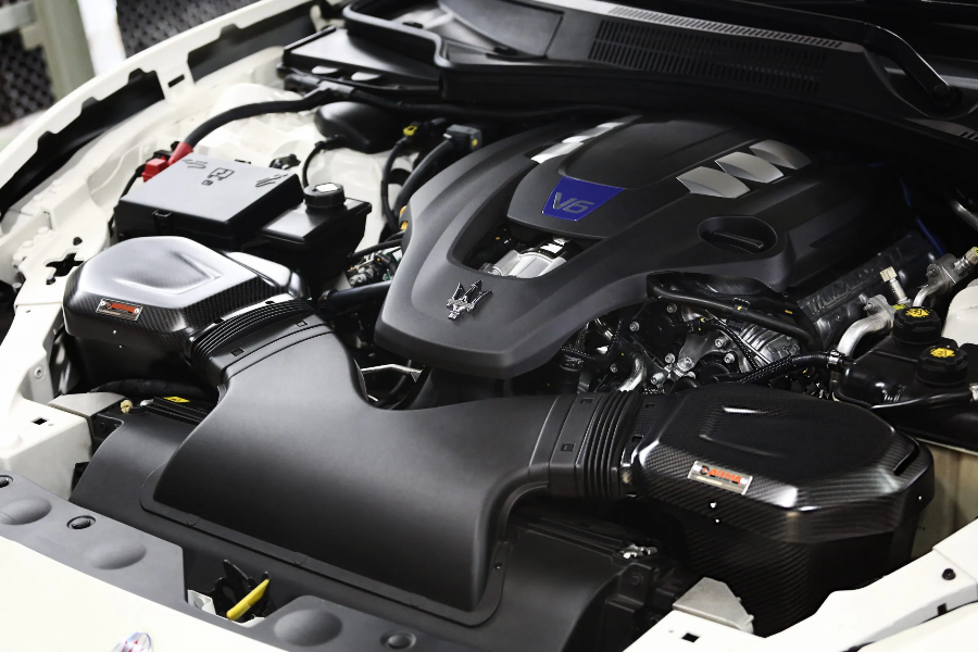 Système d'admission en carbone ARMASPEED pour Maserati Ghibli S/SQ4 