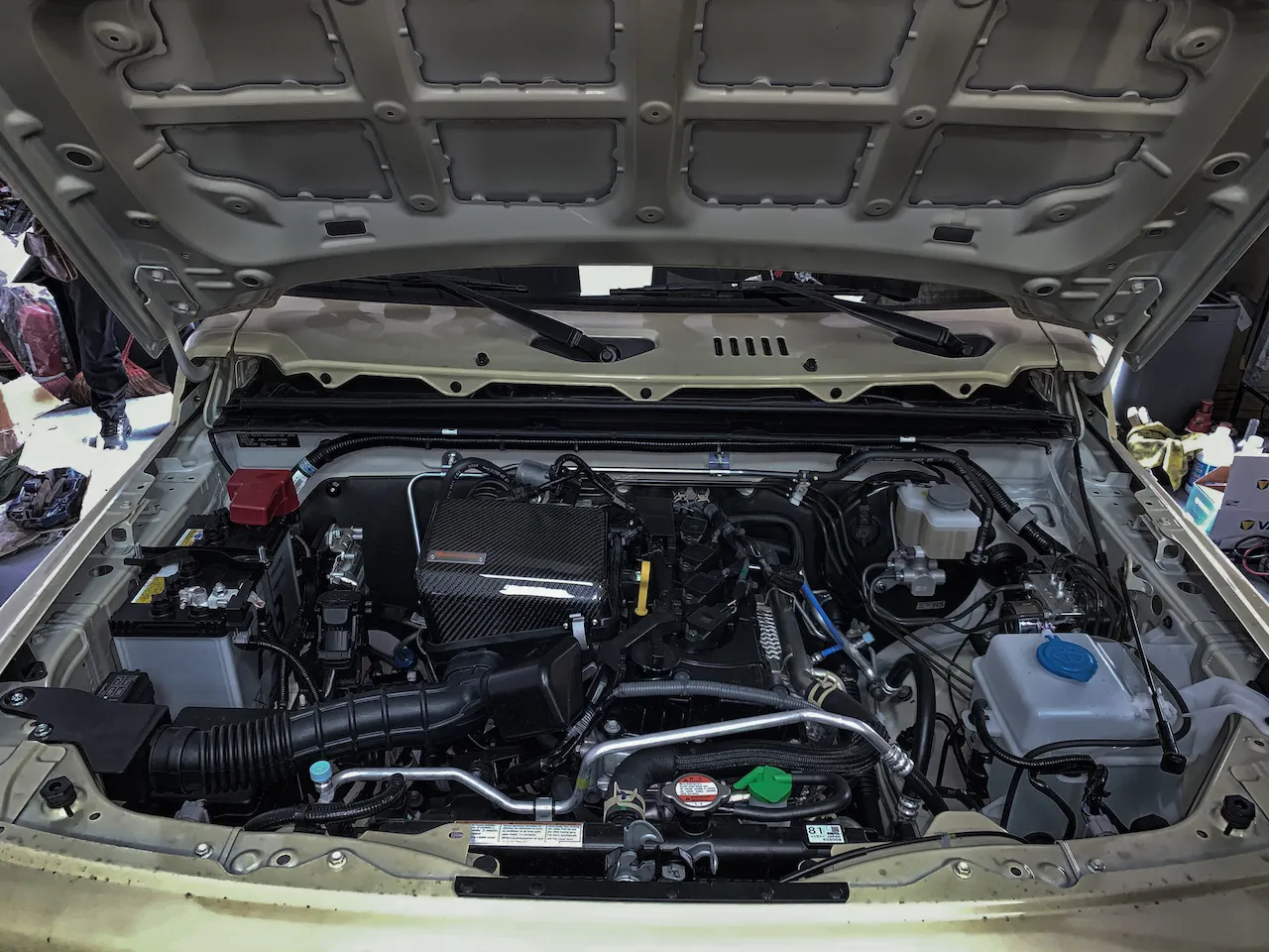 Système d'admission en carbone ARMASPEED pour Suzuki Jimny MK4 
