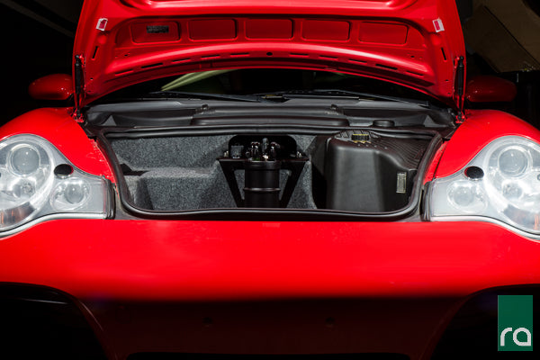 RADIUM Kraftstoffschwalltank-Einbausatz für Porsche 996 Turbo