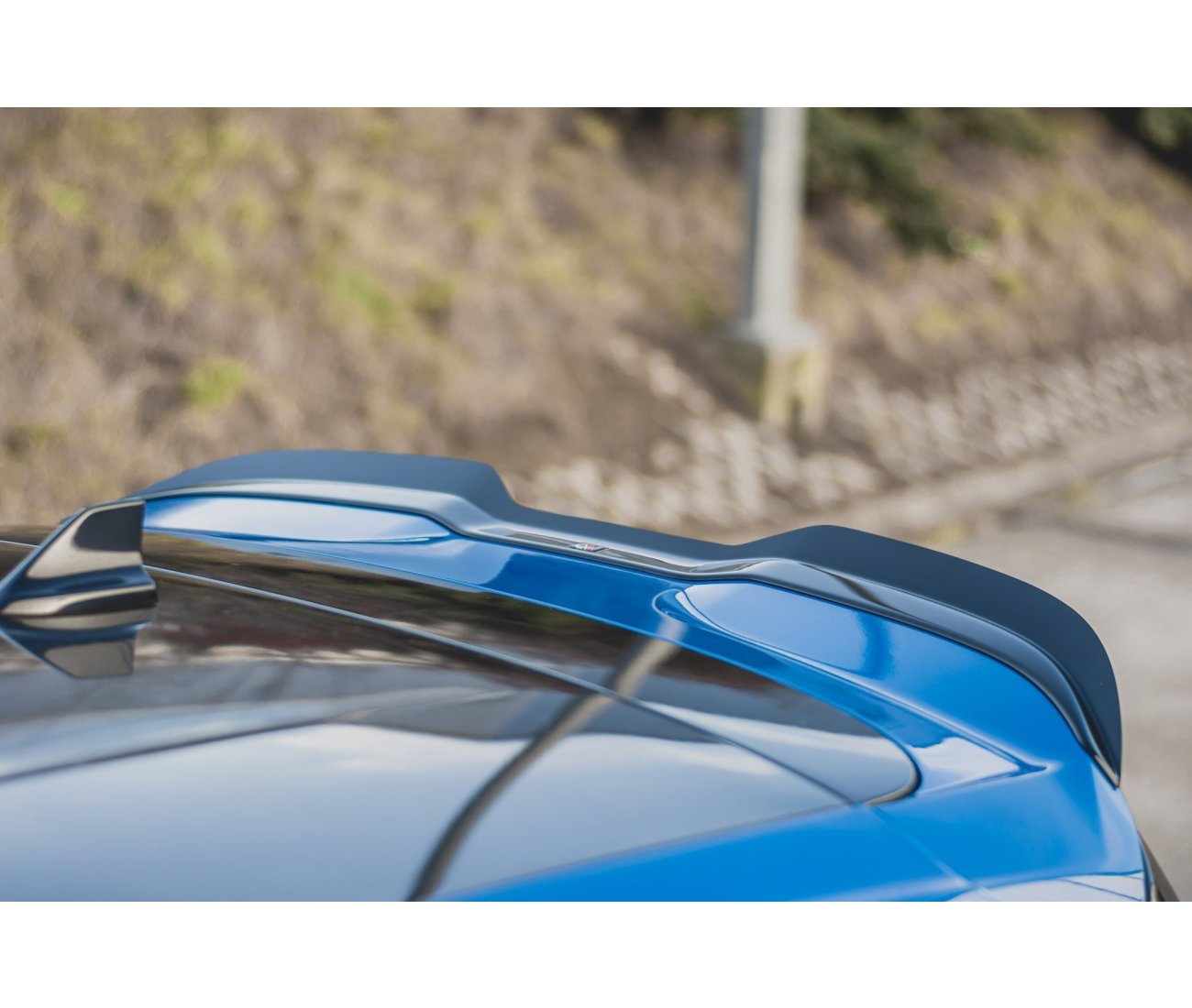 MAXTON DESIGN rear spoiler attachment tear-off edge V.1 Ford Focus ST Mk4 