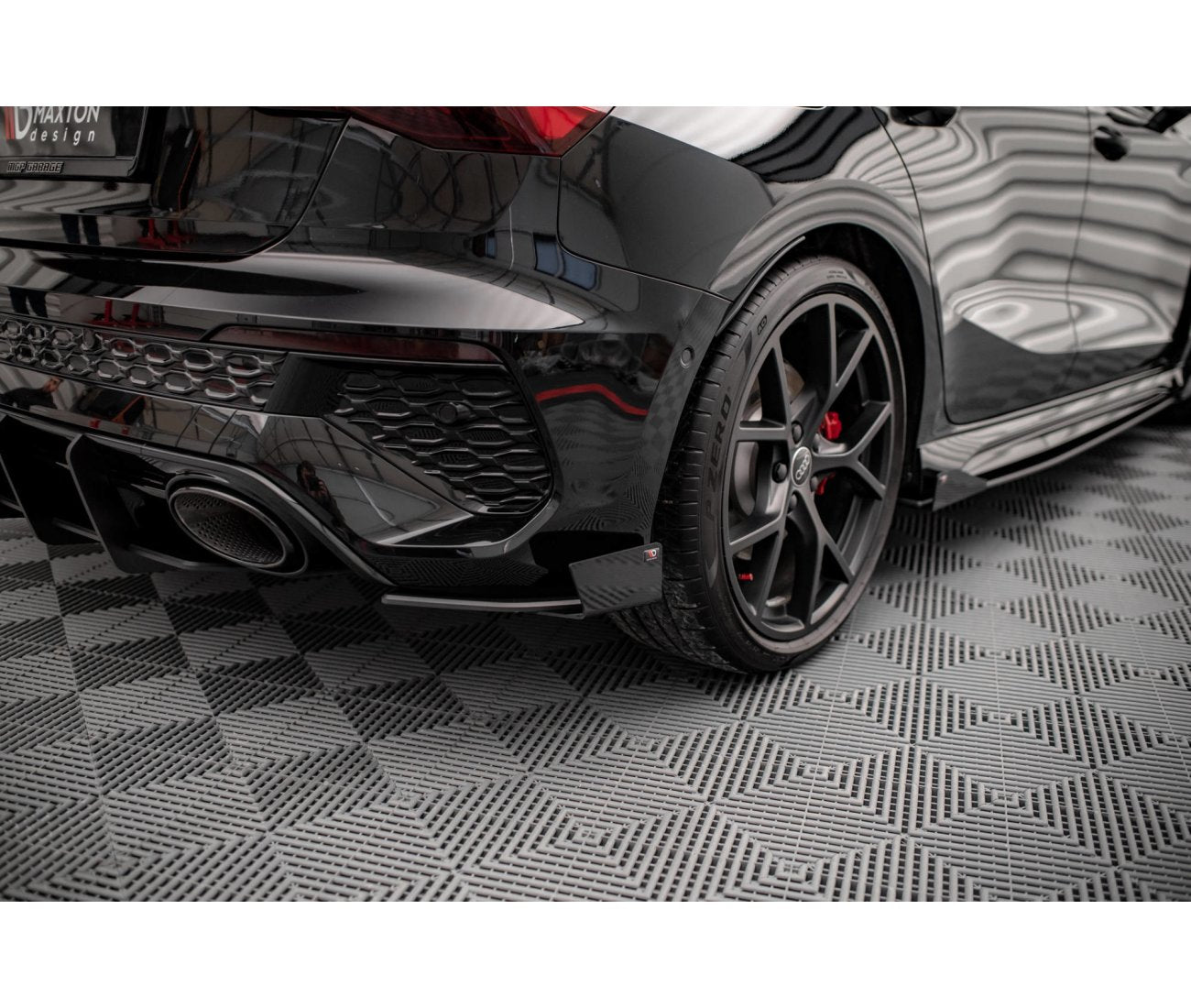 MAXTON DESIGN Bavettes latérales arrière pour Audi RS3 Sportback 8Y noir brillant 