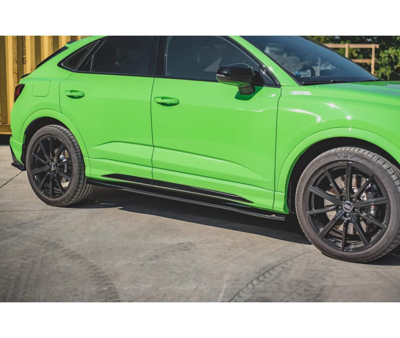 MAXTON DESIGN side skirts cup for Audi RSQ3 F3 
