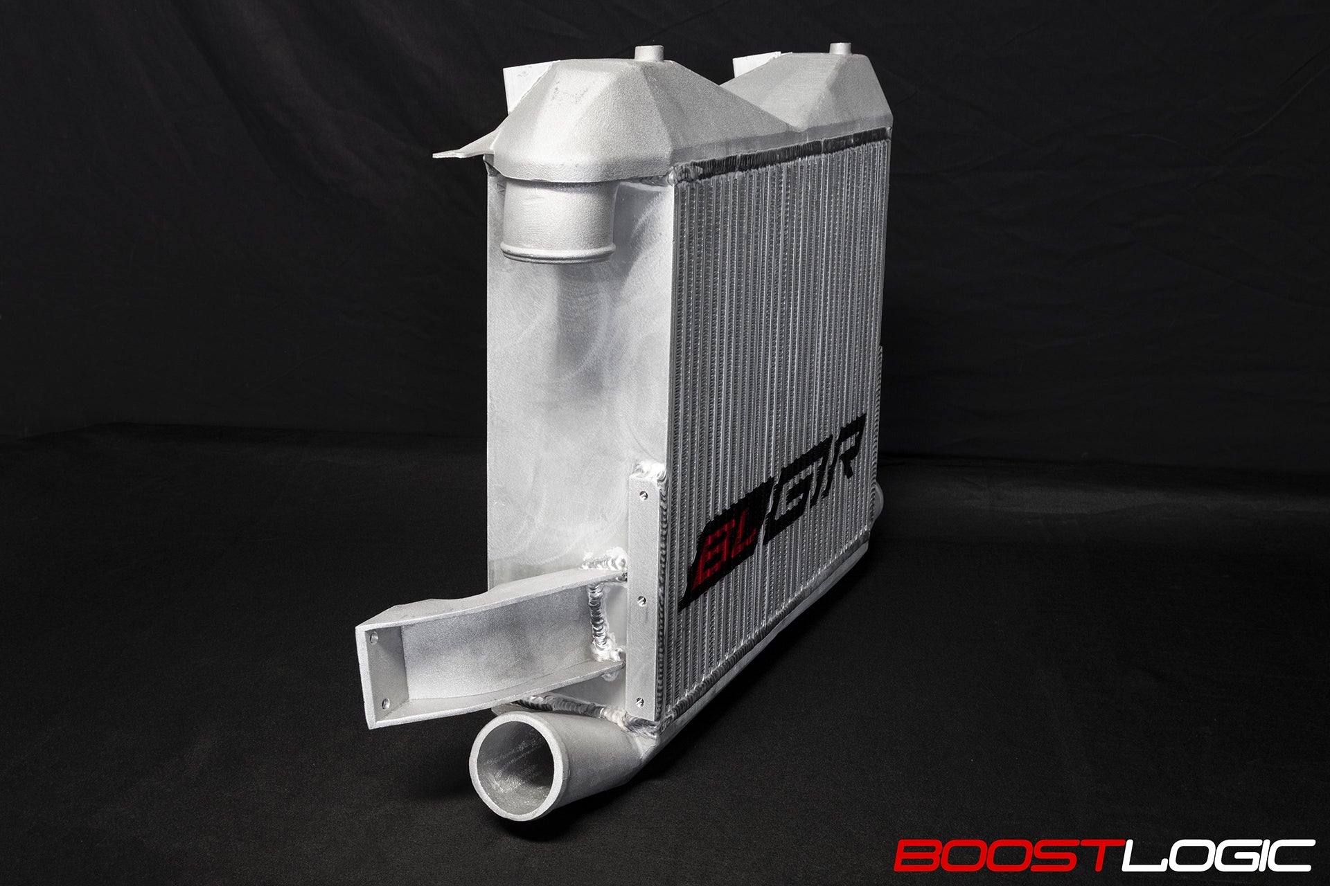 Boost Logic Ultimate Race Ladeluftkühler Nissan R35 GT-R 09+